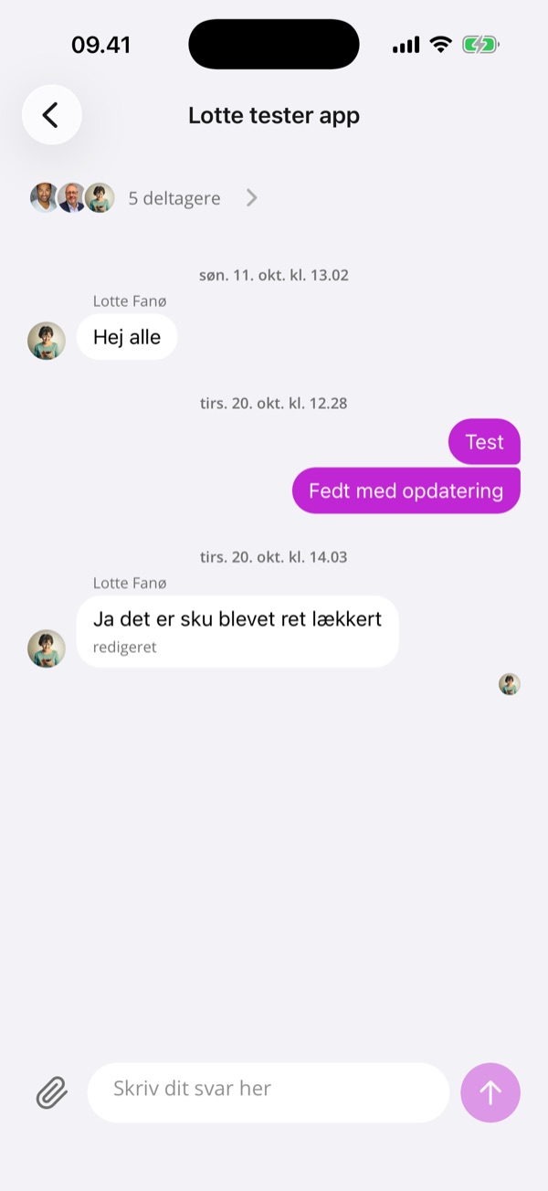 Chat in the iGroups app